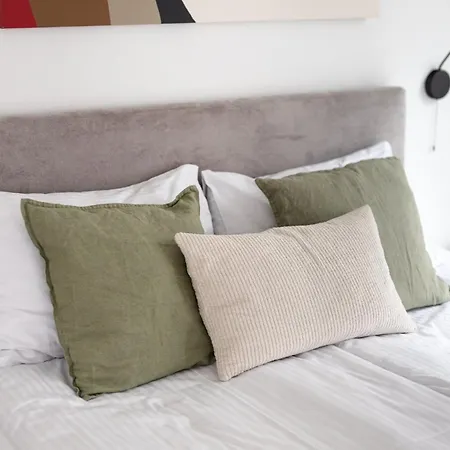 2-bedroom With Gym In Towarowa Towers Near Metro Rondo Daszynskiego * 바르샤바